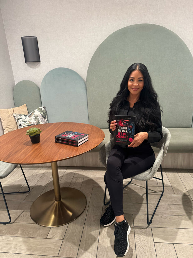Shawni McDonald Best Selling Author For years, many women focus on understanding the people who hurt them.
Real transformation begins when you begin understanding yourself.